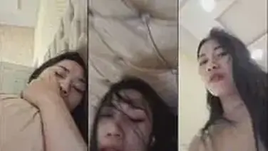 Bokep Live Dara Pamer Lubang Sampai Banjir HD